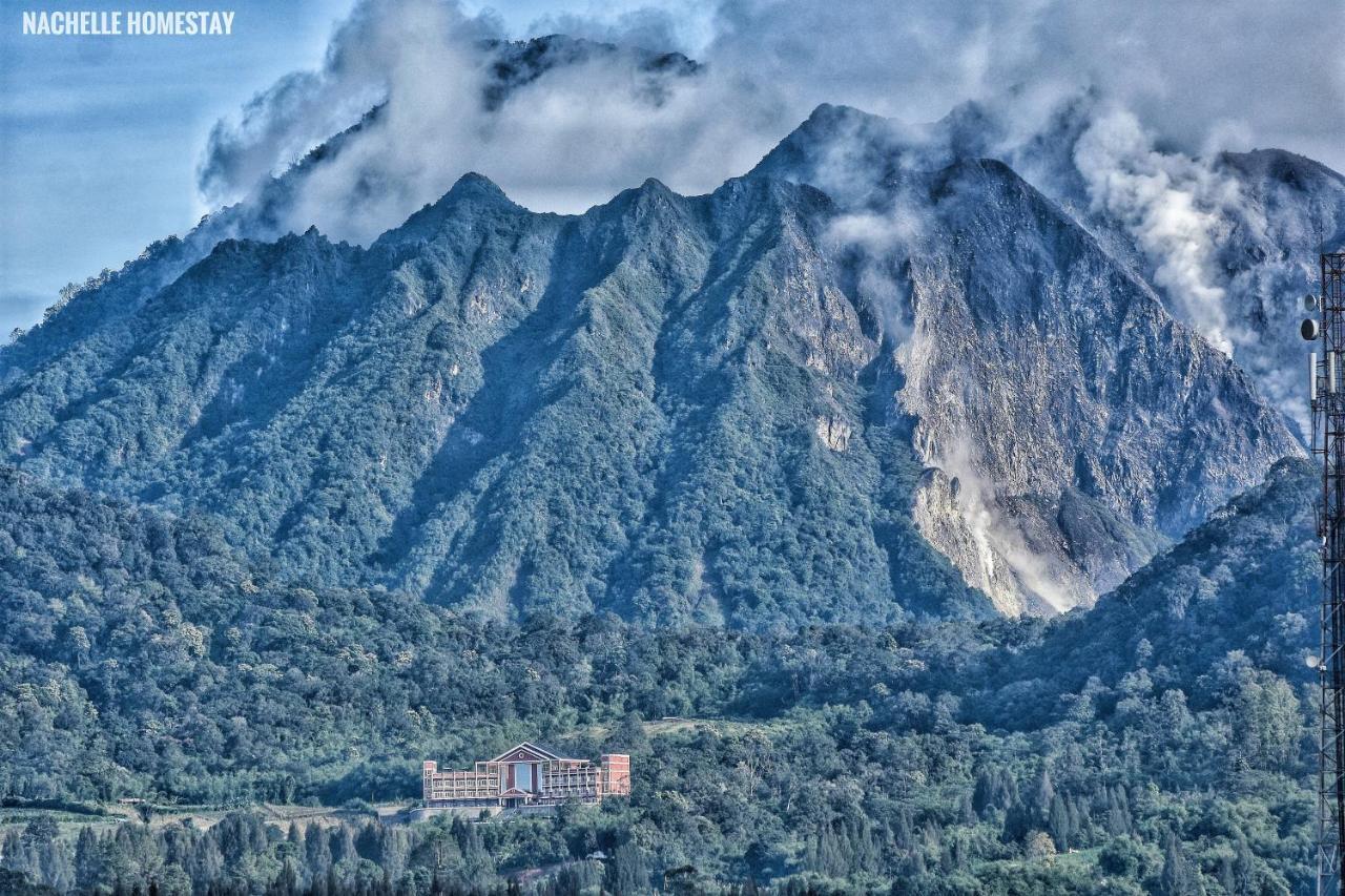 Nachelle Homestay Berastagi Exterior foto